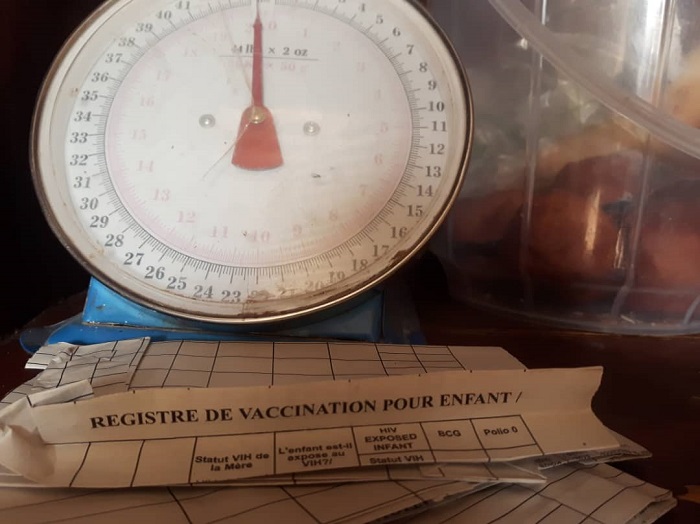 Ibipfunyikwa bimwe bikozwe mu bitabo byo kwa muganga