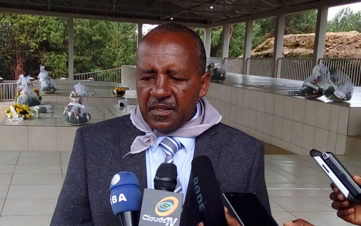 Eric Nzabihimana, umwe mu babashije kwirwanaho mu Bisesero bakarokoka akaba ari nawe wabashije kuvugana n'Abafaransa ubwo babizezaga ko mu minsi itatu bazabahungisha 