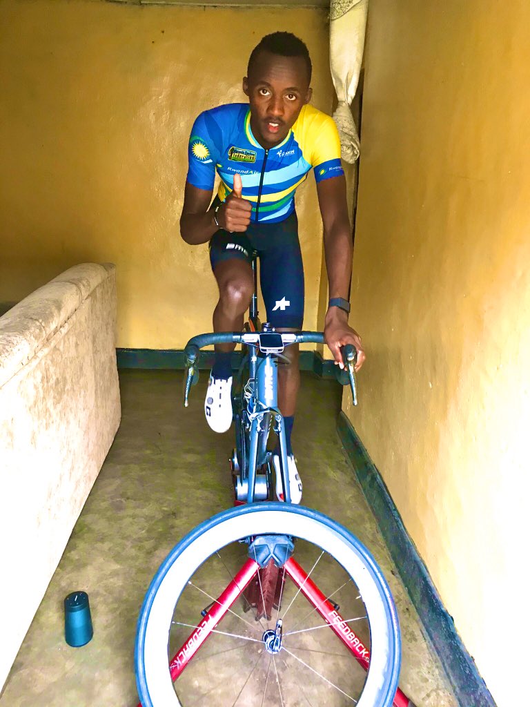 Umunsi ku wundi aba akora imyitozo