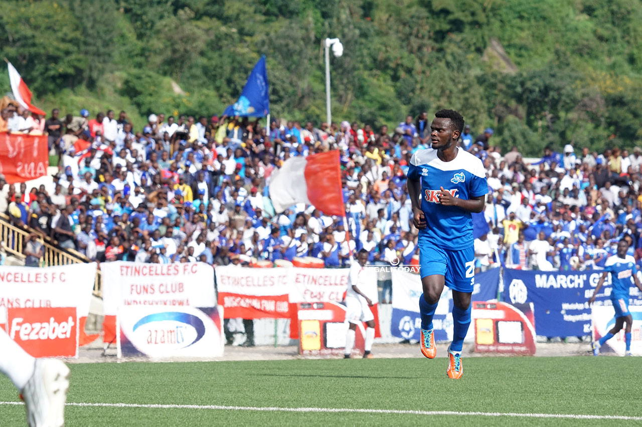 Manishimwe Djabel yaje gusimburwa igice cya mbere kikirangira