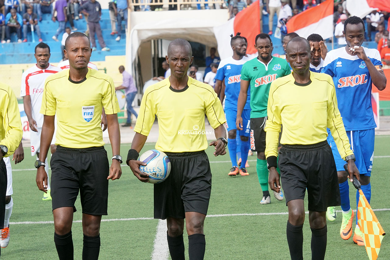 Abasifuzi bayoboye uyu mukino