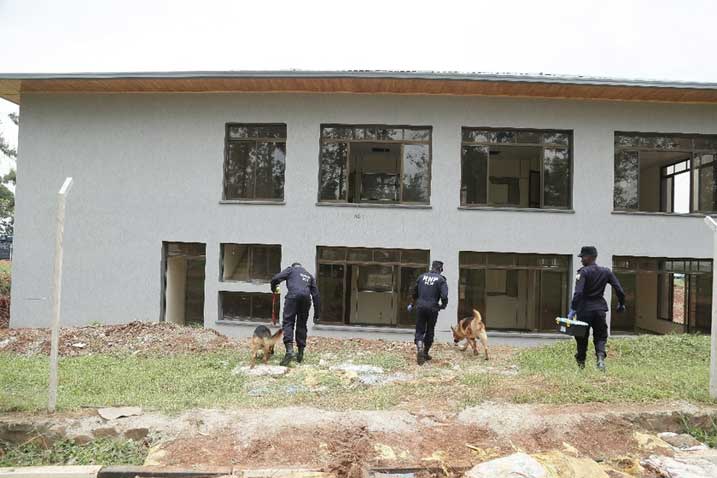 Bakoze imyotozo itandukanye y'ubutabazi harimo no gukoresha imbwa zabugenewe