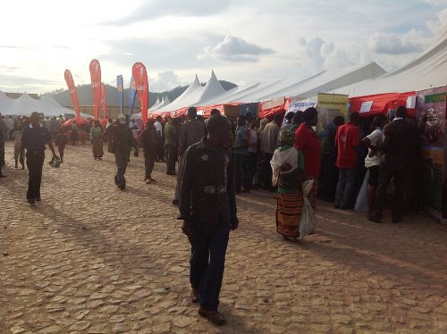 Abikokorera batangije imurikabikorwa ry