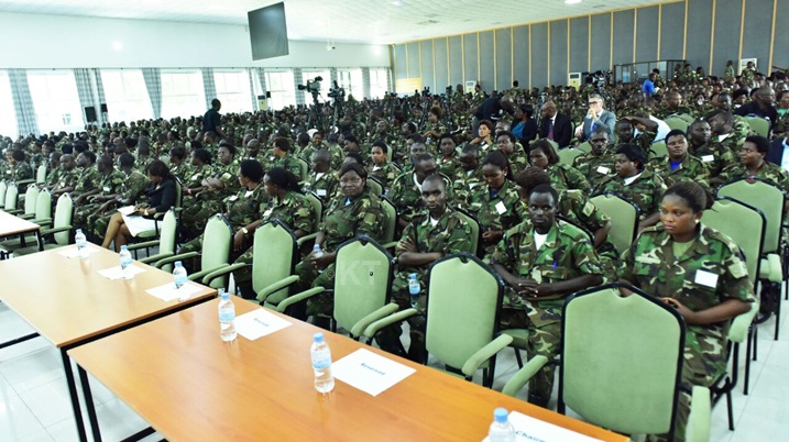 Abayobozi bagize njyanama z'uturere basabwe kudahishirirana mu makosa.