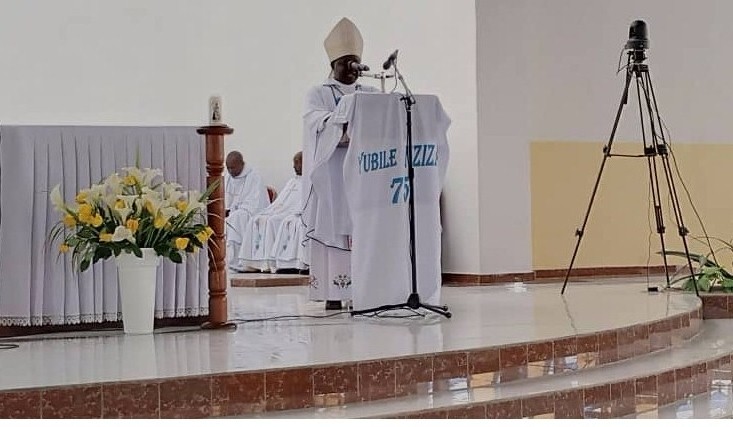 Musenyeri Bartazar Ntivuguruzwa ni we watuye igitambo cya Misa