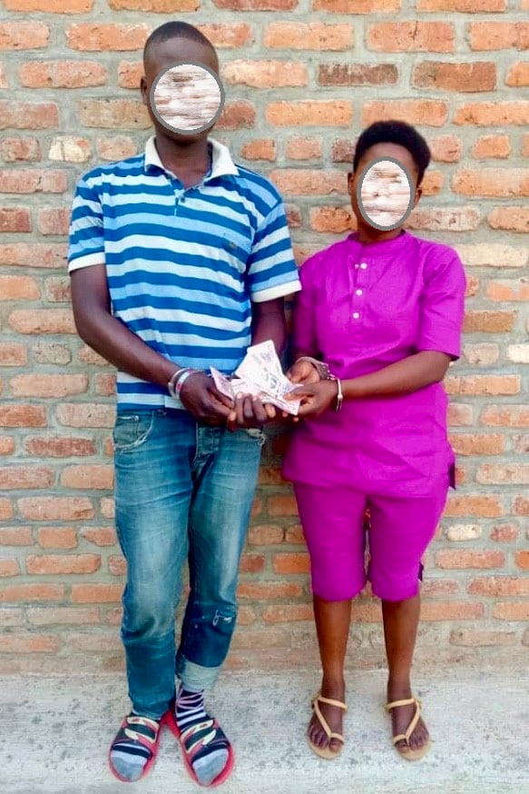 Bafatanywe amafaranga y'amiganano agera ku bihumbi 35