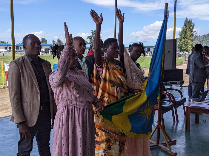 Imwe mu miryango yabanaga mu buryo butemewe n'amategeko yasezeranye