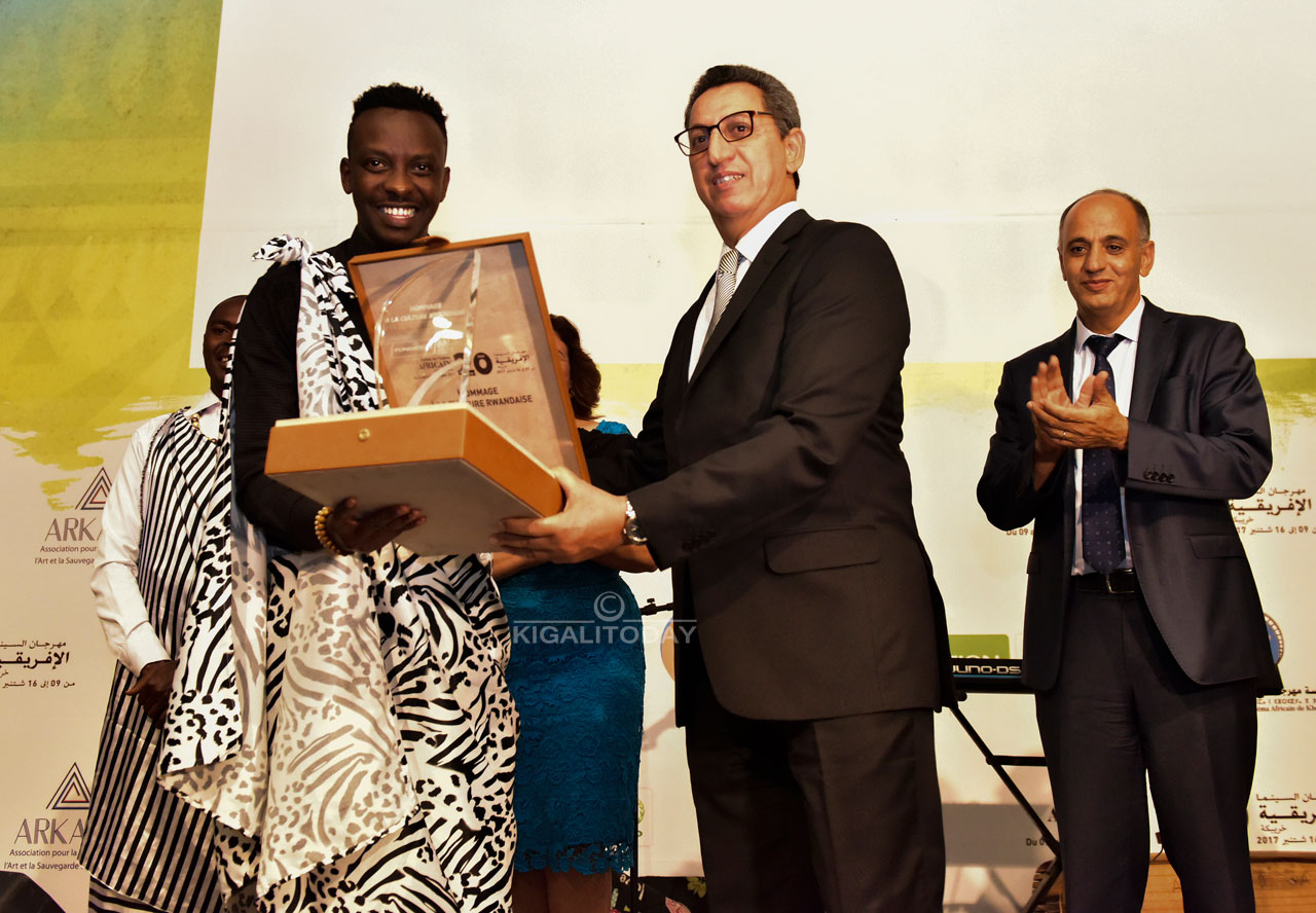 Sentore ahabwa igihembo