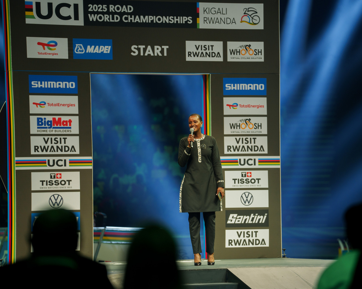 Minisitiri wa Siporo Nelly Mukazayire yavuze ko ari amateka kwakira Shampiyona y'Isi y'Amagare 