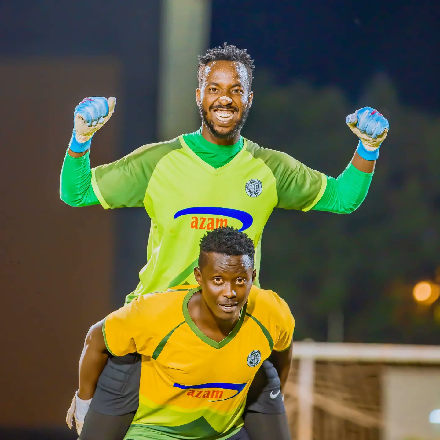 Ku ruhande rwa Kiyovu naho baramwenyura