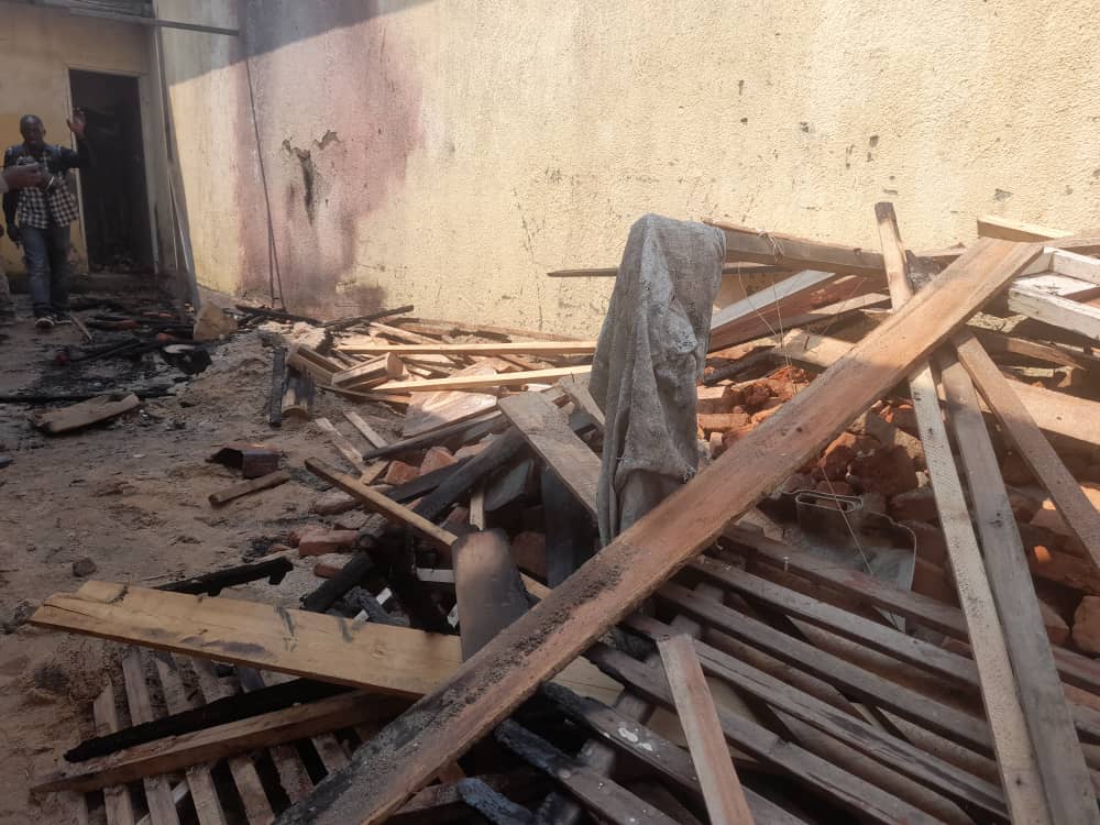 Ni inzu icururizwamo ibikoresho bya okaziyo, bimwe muri byo byakuwemo bitarakongoka