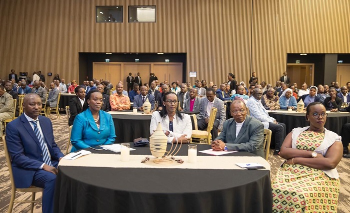 Madame Jeannette Kagame avuga ko uwakora siporo rusange amezi atatu yaba azigamye amafaranga yavuza umurwayi wa Hepatite C