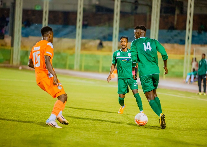 Mugenzi Bienvenue (14) na Rugirayabo Hassan (15)