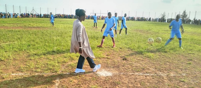 Meya Kayitare atangiza amarushanwa mu Murenge wa Rongi