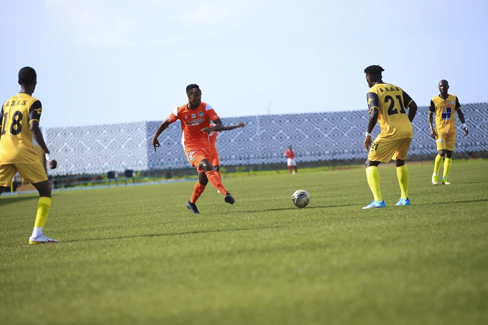 Kalisa Rachid watsinze igitego aha yarebaga aho yanyuza umupira