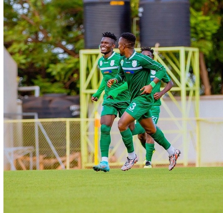 Nshimirimana Ismael yishimira igitego yatsinze 