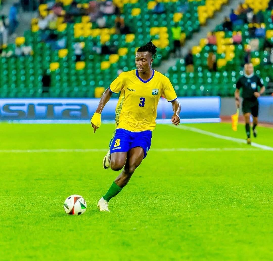 Imanishimwe Emmanuel Mangwende agiye kumara igihe adakina 