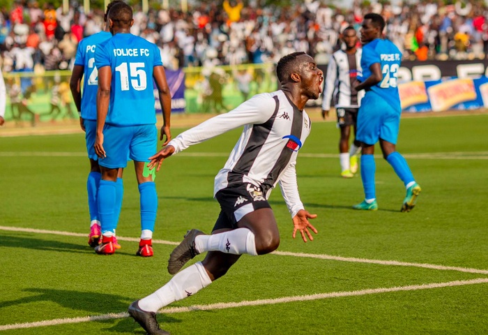 Bizimana Yannick yishimira igitego cya kabiri