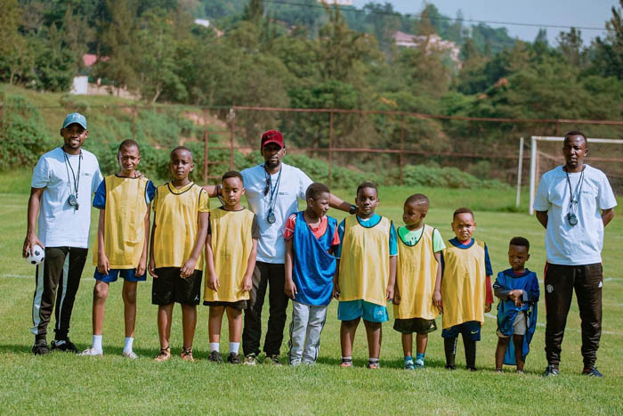 Bazatozwa n'umupira w'amaguru