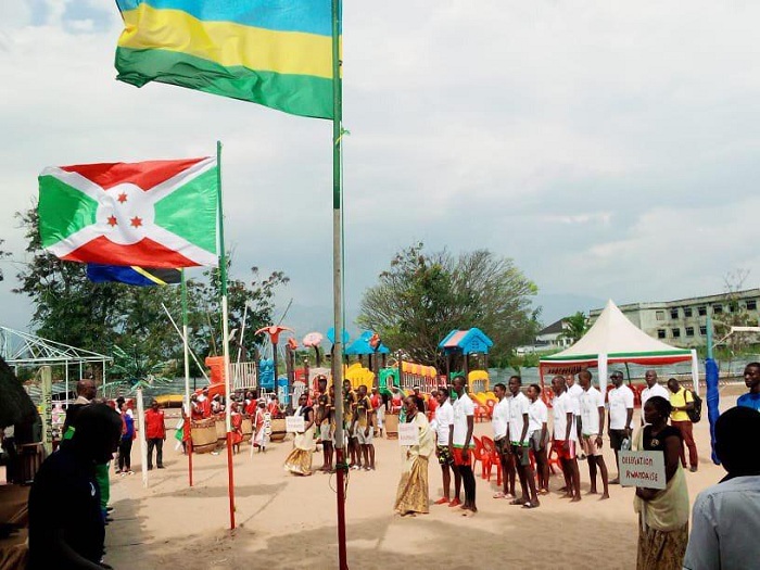 Aya marushanwa yitabiriwe n'ibihugu bitatu