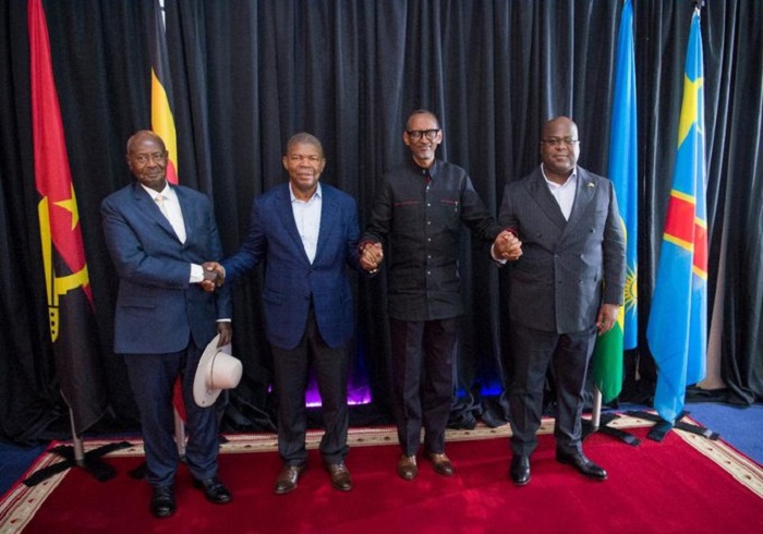 Uhereye ibumoso, Perezida Yoweri K Museveni wa Uganda, Perezida Louranco wa Angola, Perezida Kagame w