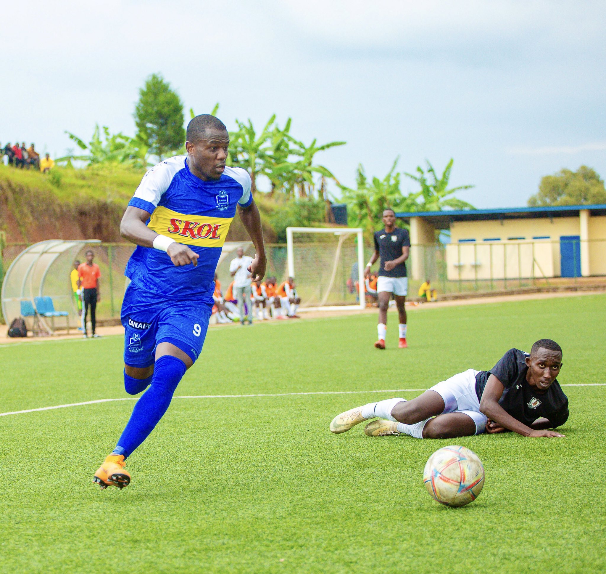 Umukino ubanza hashize ukwezi ubaye, hatagerejwe uwo kwishyura