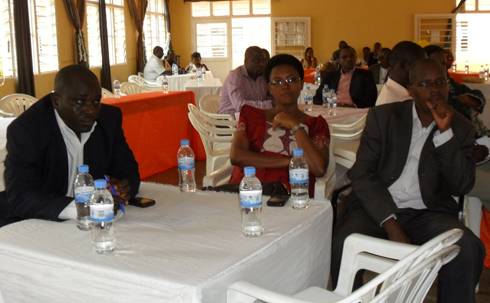 Bamwe mu bitabiriye itangizwa rya fundraising. Ku ikubitiro hatanzwe miliyoni 10 n'ibihumbi 50.