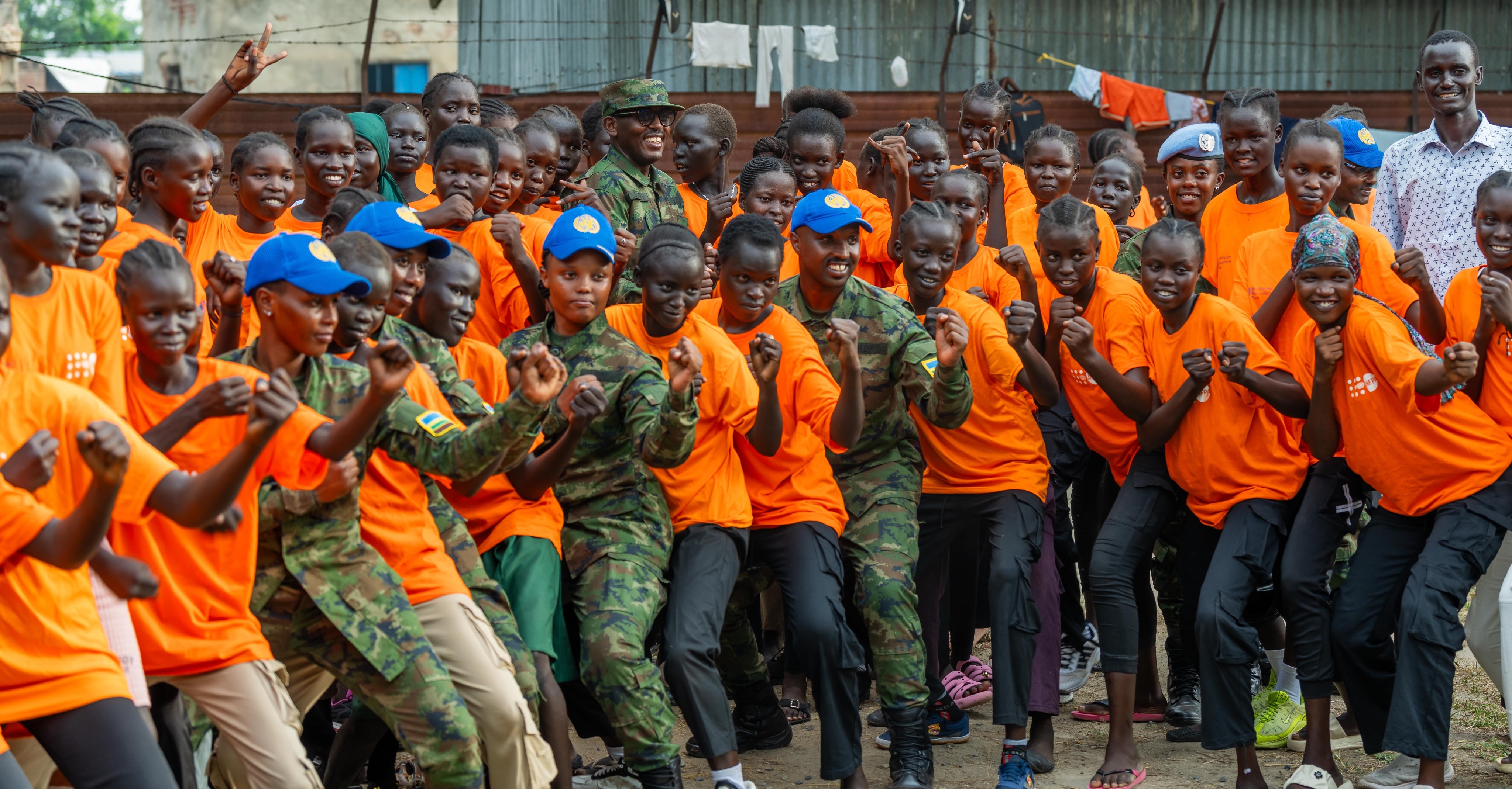  Ingabo z'u Rwanda zahaye abangavu bo muri Sudani y'Epfo ubumenyi bwo kwitabara