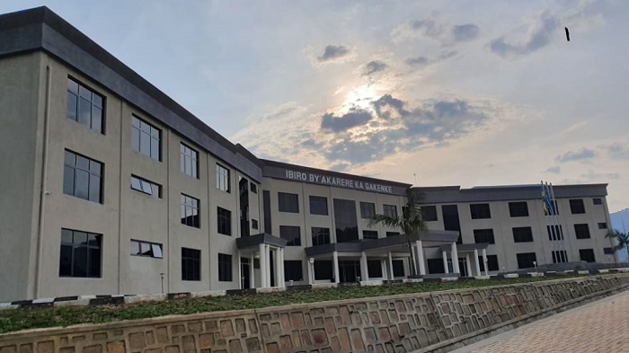 Inyubako nshya y'ibiro by'Akarere ka Gakenke y'amagorofa abiri yuzuye itwaye Miliyari 1,5