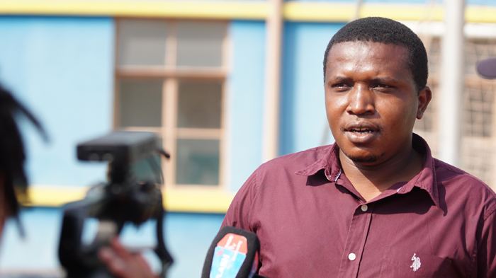 Uwari uhagarariye Gamico Mining Company Ltd itera inkunga ikipe ya Kiziguro SS