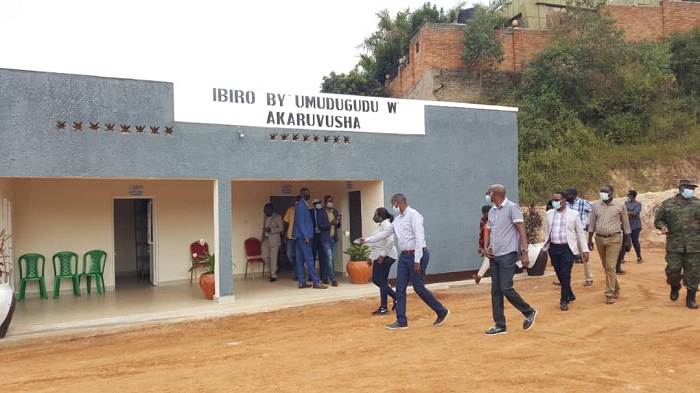 Akarere ka Gasabo katashye inzu kubakiye abaturage, amasoko, amavuriro, ibiro by'umudugudu by'icyitegererezo