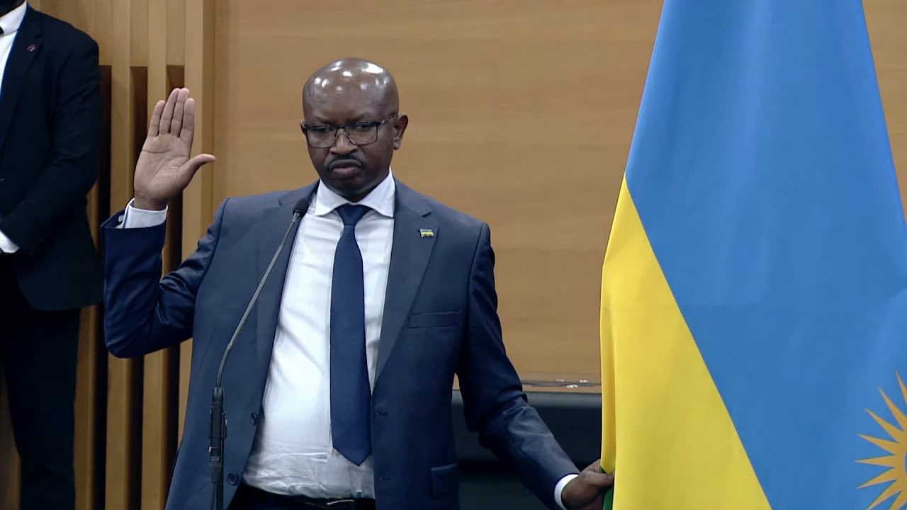 Bwana Alfred Gasana yagizwe Ambasaderi w'u Rwanda mu Bwami bw'u Buholandi, asimbura Amb. Olivier Nduhungirehe