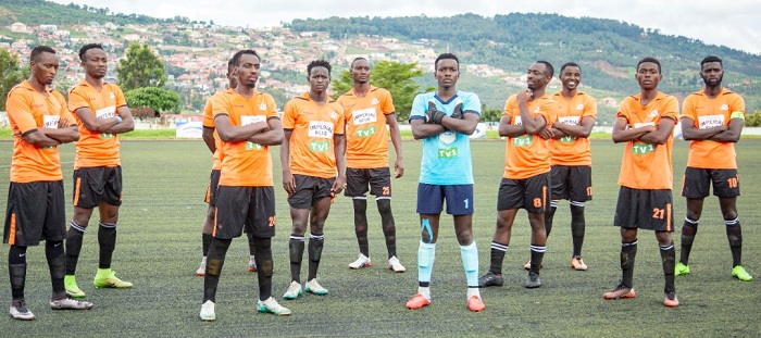 Abakinnyi 11 ba Gasogi United babanje mu kibuga bifotoje muri ubu buryo