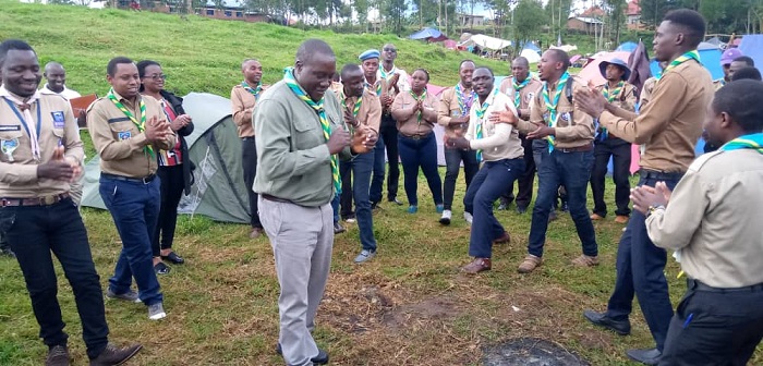 Abasukuti bagaragariza Guverineri Gatabazi ibyishimo