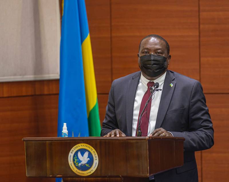 Minisitiri Gatabazi yavuze ko hakenewe uruhare rw'itangazamakuru, urubyiruko rw'abakorerabushake n'umuryango nyarwanda mu kumenyekanisha ububi n'ingaruka z'ihohotera