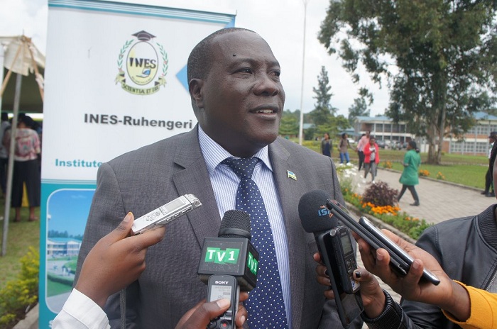 Guverineri Gatabazi arizera ko imishinga y'abiga muri INES izagabana ibitumizwa hanze