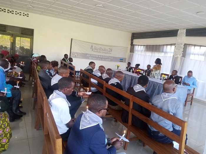 Nyuma yo gusura ibimenyetso ndangamateka ya Jenoside biri muri Janja, ibiganiro byakomereje mu bitaro bya Gatonde