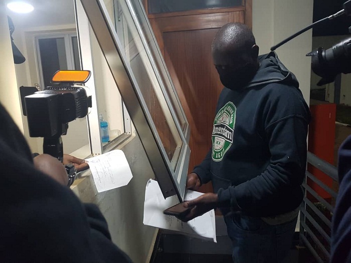 Aha Waswa yerekanaga ibisabwa abinjira n'abasohoka