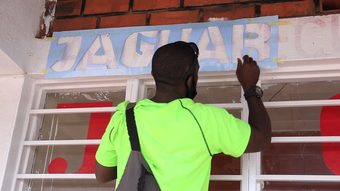 Bongeye kubona akazi