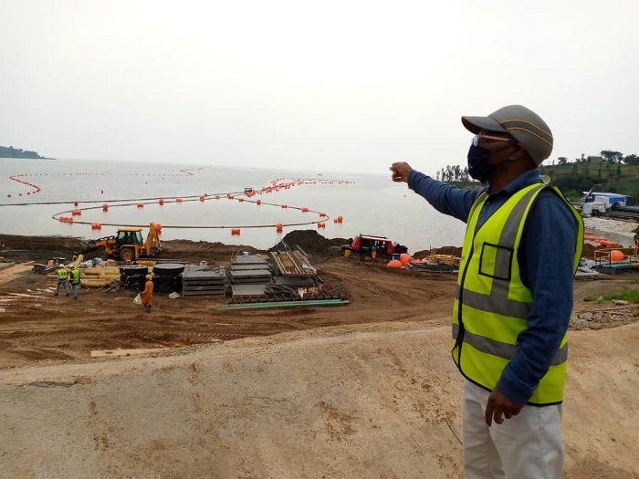 Enjeniyeri Sibomana Laurent Majune ukora muri Shema Power Lake Kivu