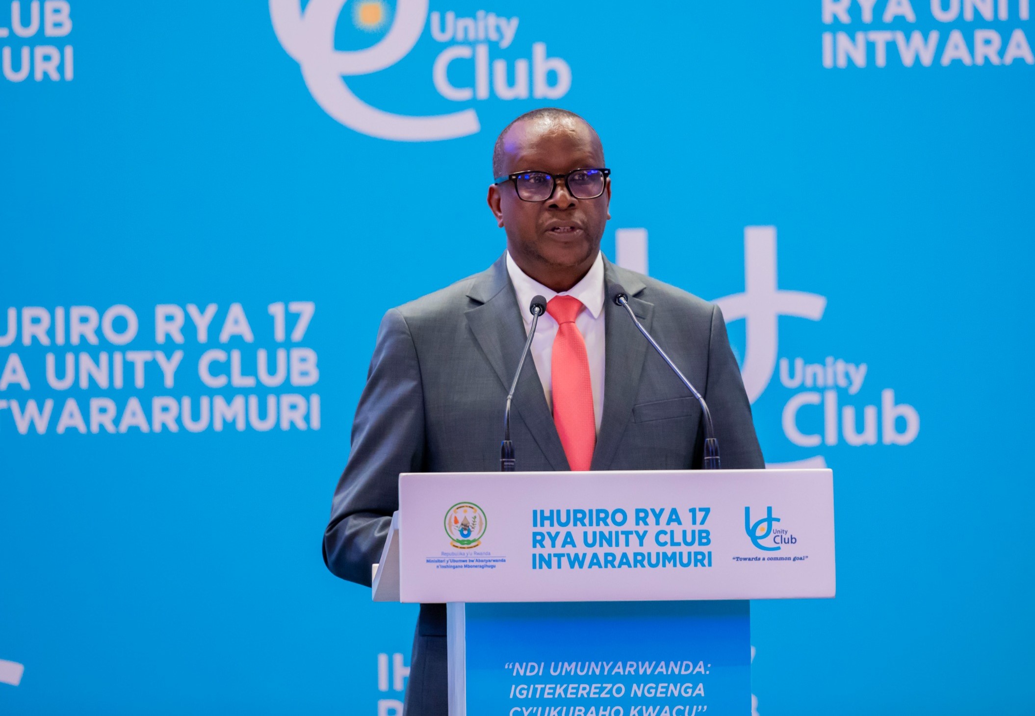 Dr. Bizimana yagaragaje ko hari abataracika ku myumvire y'irondabwoko