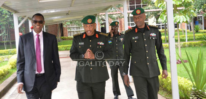 Gen James Kabarebe, Gen Patrick Nyamvumba na Gen Maj Jean Bosco Kazura uyobora iri shuri rikuru rya Gisirikare rya Nyakinama