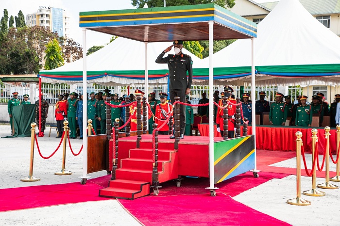 Gen Kazura yakiriwe mu cyubahiro kimukwiye