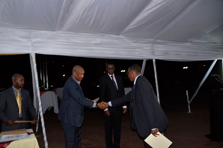 Maj Gen Jack Nziza nawe yagiye mu kiruhuko cy'izabukuru 