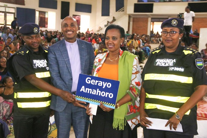 Gerayo Amahoro yakomereje mu nsengero