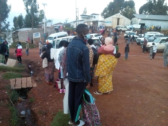 Impunzi zo mu nkambi ya Gihembe zatangiye kwimurirwa i Mahama