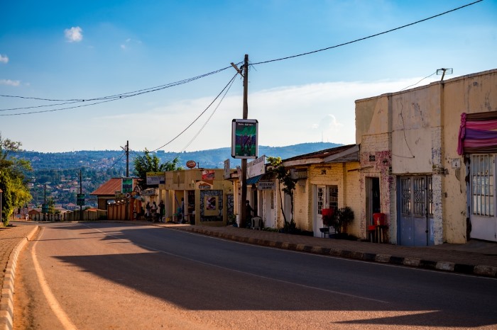 Aha ni mu Giporoso ku maduka. Ubusanzwe habaga hari abantu benshi bahaha