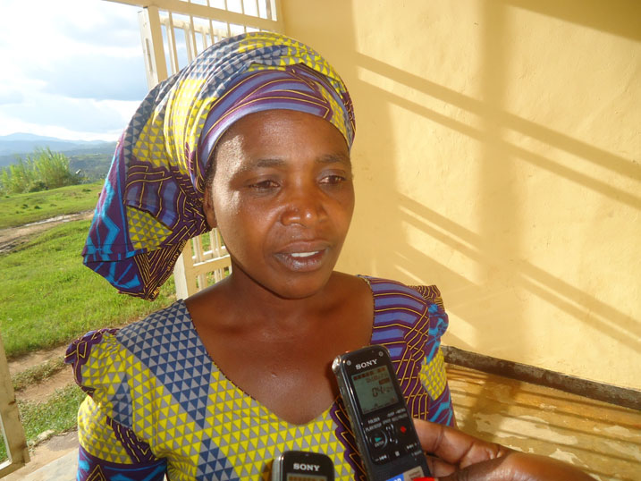 Girinka yafashije Mukandori kuva mu cyiciro cy'ubudehe cya mbere yari arimo ajya mu cya gatatu