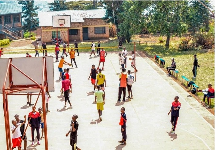 Muri Zone ya Mamba mu Murenge wa Gikonko abana bari bitabiriye