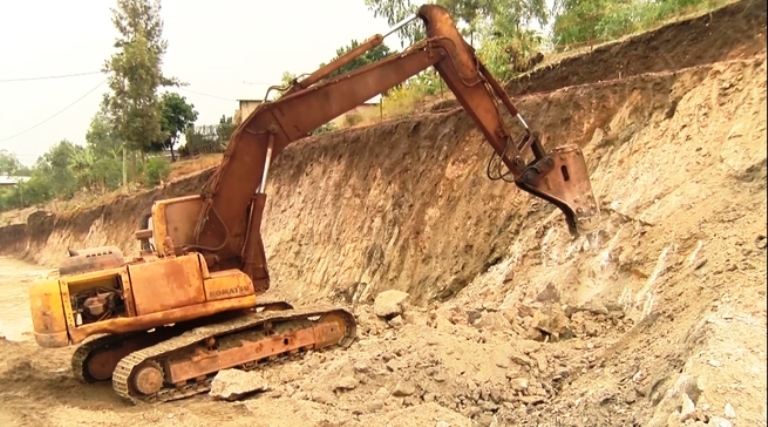 Bifuza ko hafatirwa ku muhanda Bugesera-Nyanza ugiye kurangizwa gushyirwamo kaburimbo na bo bagatunganyirizwa igice cy